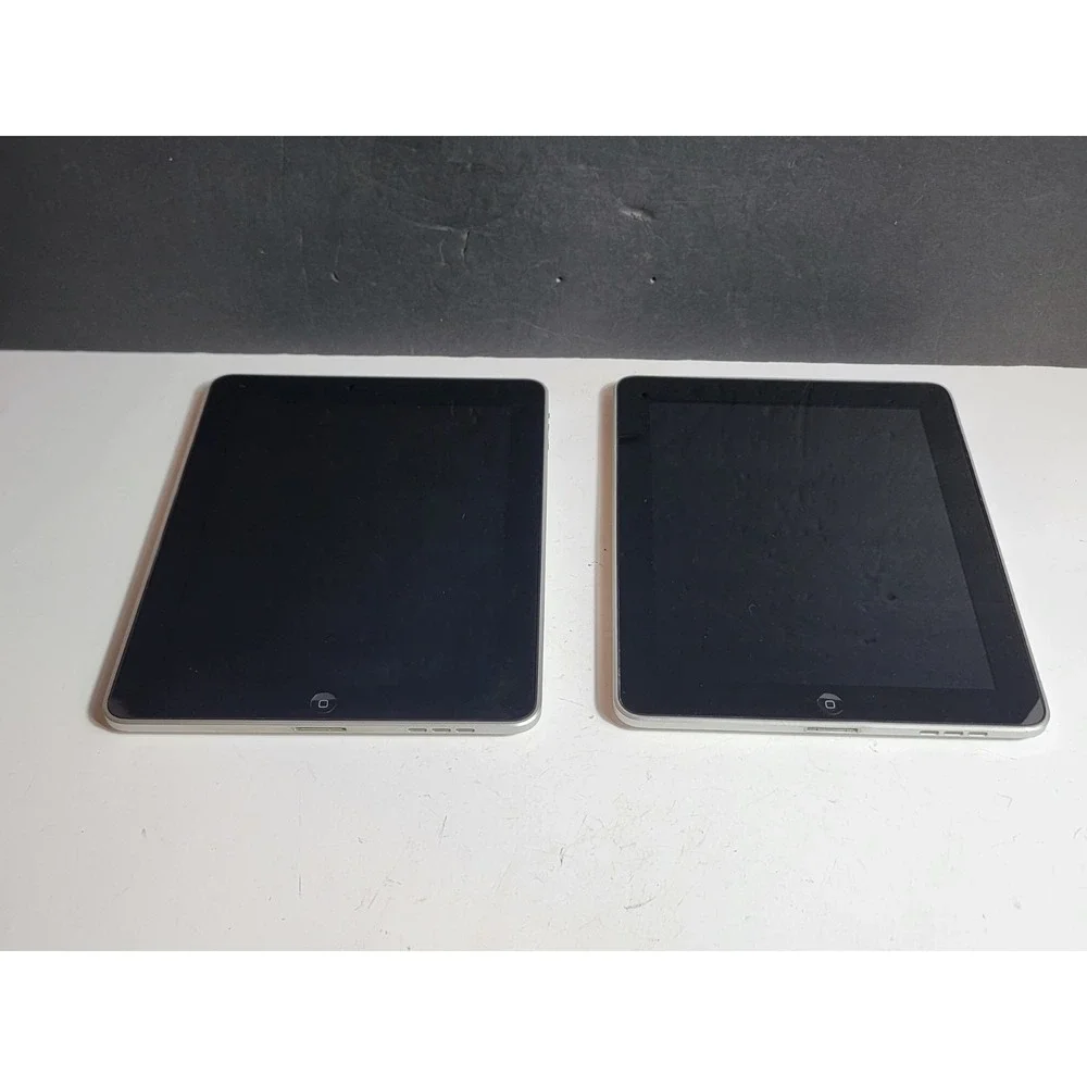 Lot of 2 Apple iPad 1st Generation (16GB/32GB) A1219 A1337 WiFi/3G Cleaned Works